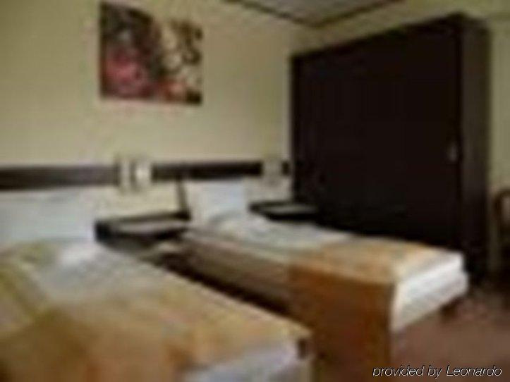 Hotel Rapsodia City Center Botoșani Bagian luar foto