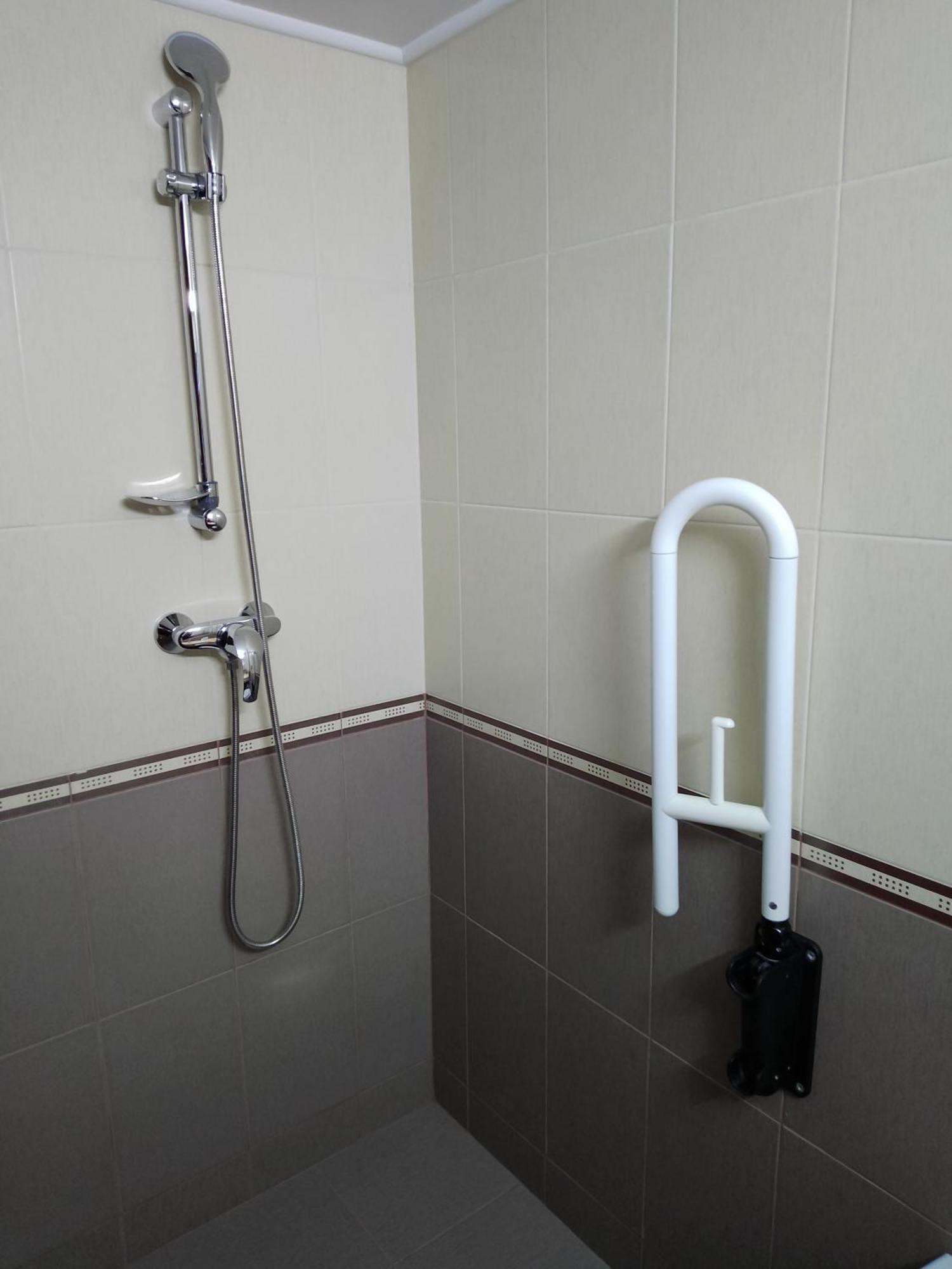 Hotel Rapsodia City Center Botoșani Bagian luar foto