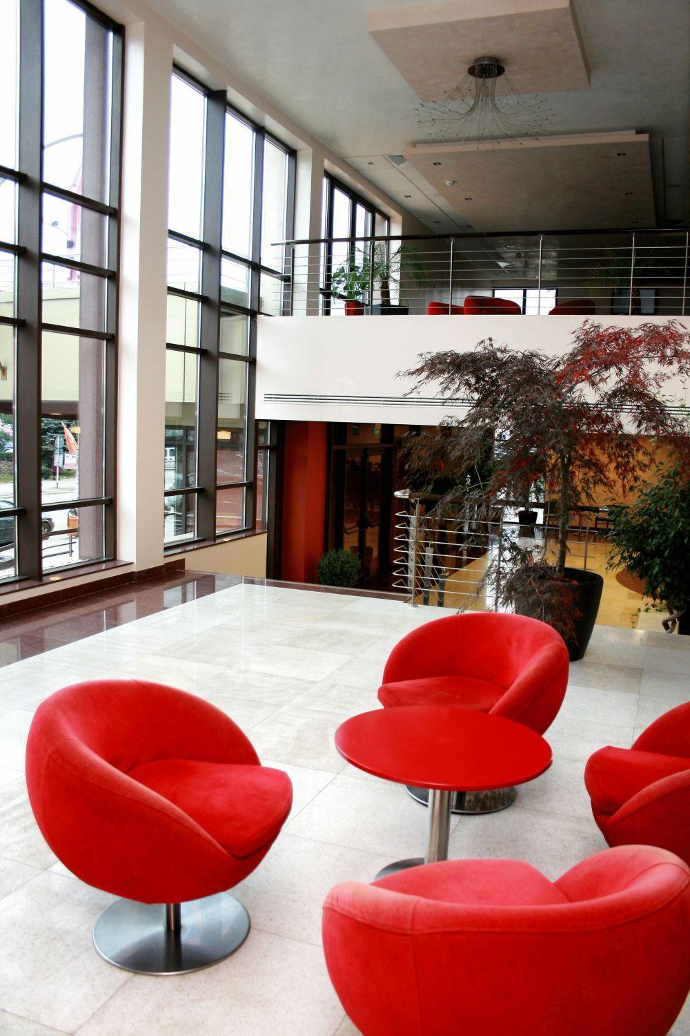 Hotel Rapsodia City Center Botoșani Bagian luar foto