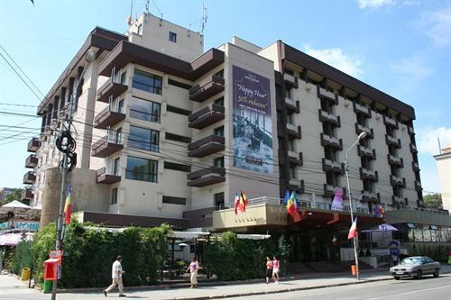 Hotel Rapsodia City Center Botoșani Bagian luar foto